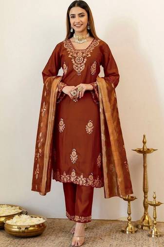 Women Ethnic Motifs Embroidered Regular Kurta with Trousers & With Dupatta
