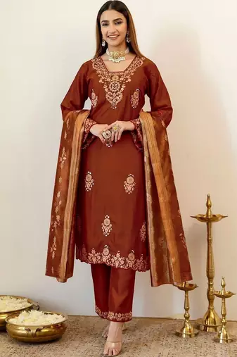 Women Ethnic Motifs Embroidered Regular Kurta with Trousers & With Dupatta