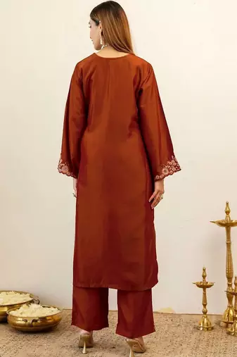 Women Ethnic Motifs Embroidered Regular Kurta with Trousers & With Dupatta