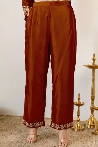 Women Ethnic Motifs Embroidered Regular Kurta with Trousers & With Dupatta