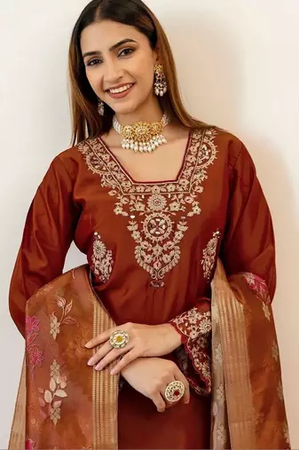 Women Ethnic Motifs Embroidered Regular Kurta with Trousers & With Dupatta