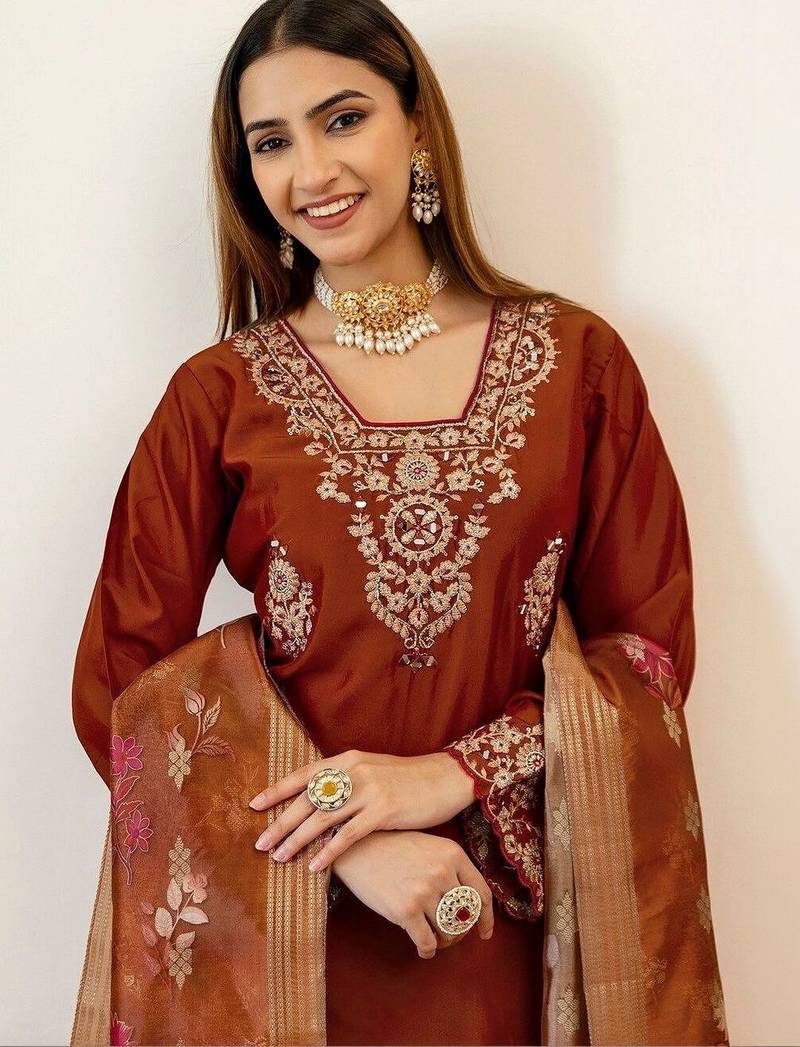 Women Ethnic Motifs Embroidered Regular Kurta with Trousers & With Dupatta