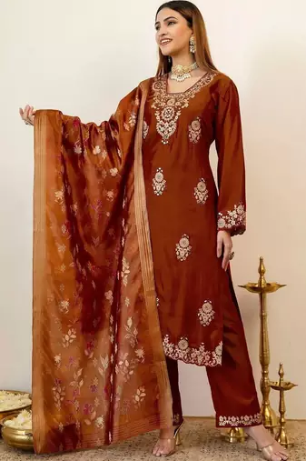 Women Ethnic Motifs Embroidered Regular Kurta with Trousers & With Dupatta