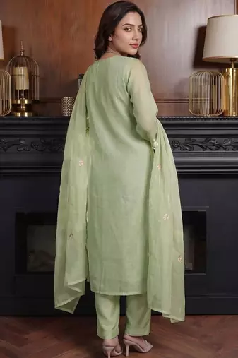 Women Ethnic Regular Thread Work Chanderi Cotton Kurta with Trousers & With Dupatta