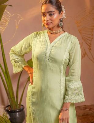 Women Ethnic Motifs Embroidered Regular Thread Work Kurta with Trousers & With Dupatta 4