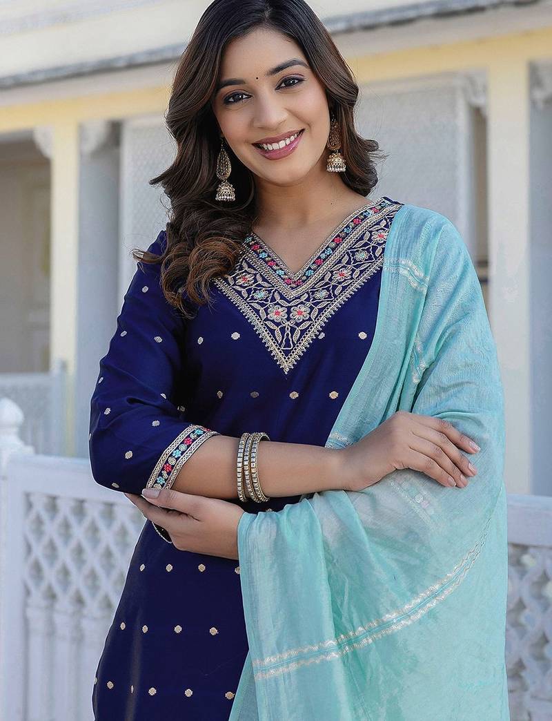 Women Regular Sequinned Kurta with Palazzos With Dupatta