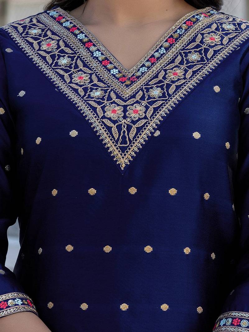 Women Regular Sequinned Kurta with Palazzos With Dupatta