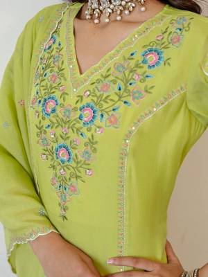 Women Floral Embroidered Regular Thread Work Chanderi Cotton Kurta with Trousers & With Dupatta 4