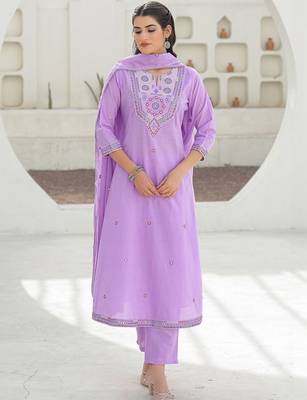 Women Ethnic Motifs Embroidered Regular Thread Work Kurta with Trousers & With Dupatta 5