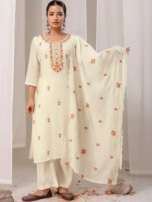 Women Floral Embroidered Regular Thread Work Chanderi Cotton Kurta with Palazzos & With Dupatta 1