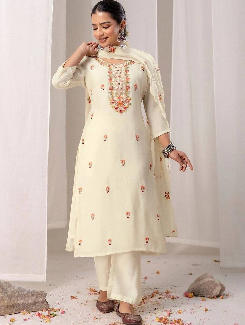 Women Floral Embroidered Regular Thread Work Chanderi Cotton Kurta with Palazzos & With Dupatta