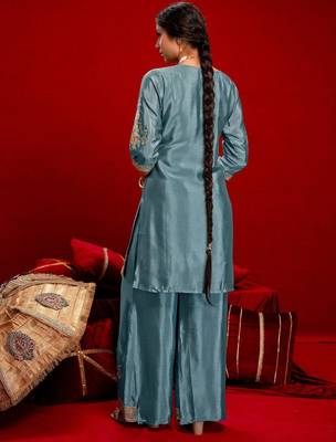 Women Ethnic Motifs Embroidered Regular Thread Work Kurta with Patiala & With Dupatta 4