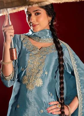 Women Ethnic Motifs Embroidered Regular Thread Work Kurta with Patiala & With Dupatta 7