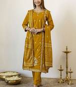 Women Ethnic Motifs Embroidered Regular Thread Work Pure Cotton Kurta with Trousers & With Dupatta