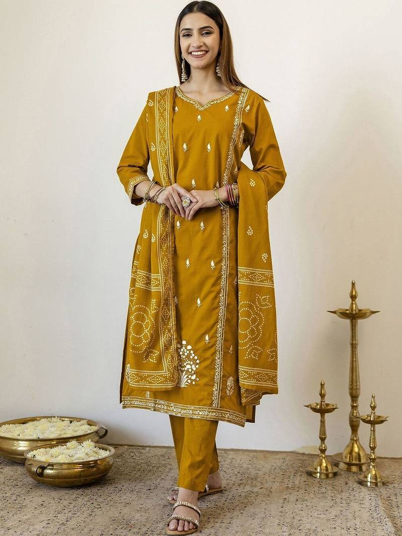 Women Ethnic Motifs Embroidered Regular Thread Work Pure Cotton Kurta with Trousers & With Dupatta