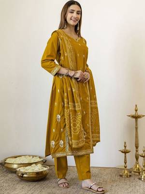 Women Ethnic Motifs Embroidered Regular Thread Work Pure Cotton Kurta with Trousers & With Dupatta 4