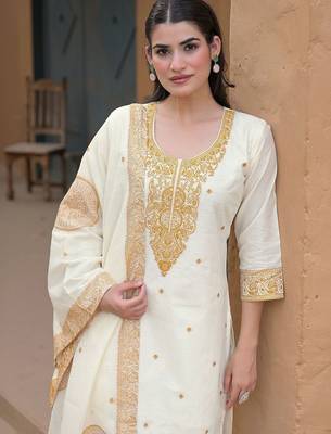 Women Ethnic Motifs Embroidered Regular Thread Work Pure Cotton Kurta with Trousers & With Dupatta 2