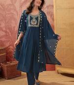 Women Ethnic Motifs Embroidered Empire Thread Work Kurta with Trousers & With Dupatta
