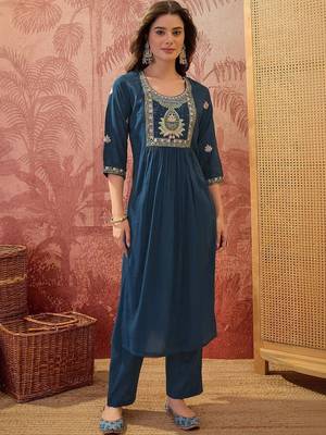 Women Ethnic Motifs Embroidered Empire Thread Work Kurta with Trousers & With Dupatta 5