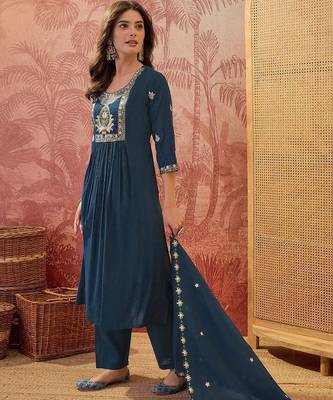 Women Ethnic Motifs Embroidered Empire Thread Work Kurta with Trousers & With Dupatta 7