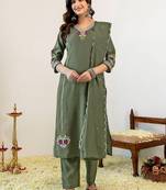 Women Regular Kurta with Pyjamas & With Dupatta
