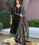 Women Regular Pure Cotton Kurta with Pyjamas & With Dupatta