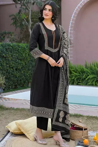 Women Regular Pure Cotton Kurta with Pyjamas & With Dupatta