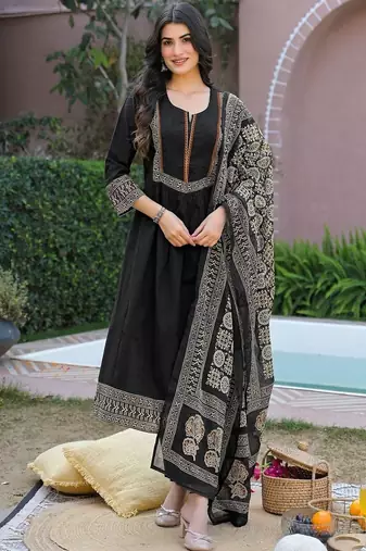 Women Regular Pure Cotton Kurta with Pyjamas & With Dupatta