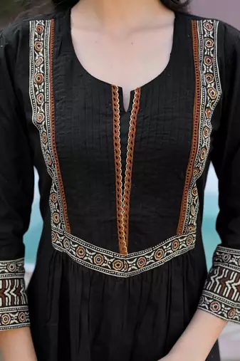 Women Regular Pure Cotton Kurta with Pyjamas & With Dupatta