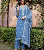 Women Printed Regular Kurta with Pyjamas & With Dupatta