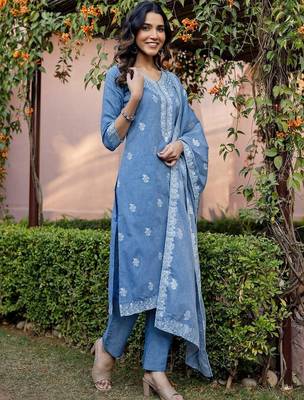 Women Printed Regular Kurta with Pyjamas & With Dupatta 3
