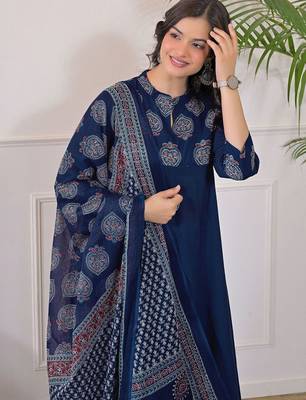 Women Ethnic Motifs Printed Regular Kurta with Trousers & With Dupatta 2
