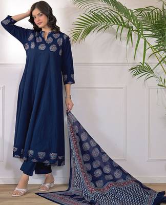 Women Ethnic Motifs Printed Regular Kurta with Trousers & With Dupatta 4