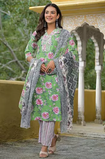 Women Floral Printed Regular Thread Work Kurta with Trousers & With Dupatta