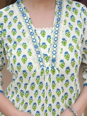 Women Ethnic Motifs Printed Regular Thread Work Kurta with Trousers & With Dupatta 4