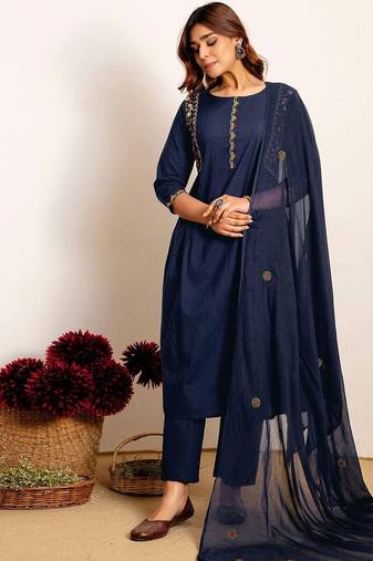 Women Ethnic Motifs Embroidered Regular Thread Work Kurta with Trousers & With Dupatta