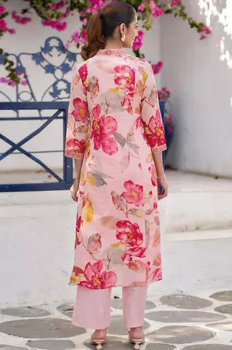 Women Printed Regular Kurta with Trousers & With Dupatta