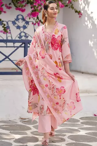 Women Printed Regular Kurta with Trousers & With Dupatta