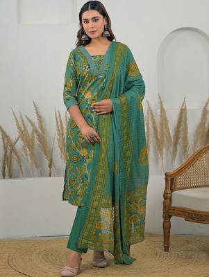 Women Floral Printed Regular Thread Work Kurta with Trousers & With Dupatta 1
