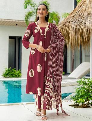 Women Printed Regular Kurta with Trousers & With Dupatta 1