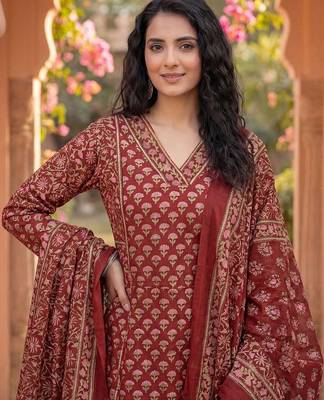 Women Ethnic Motifs Printed Regular Kurta with Trousers & With Dupatta 2