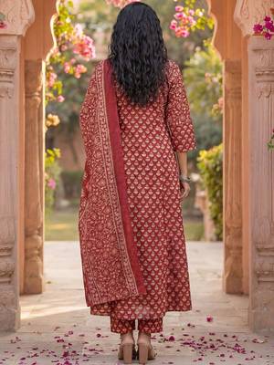 Women Ethnic Motifs Printed Regular Kurta with Trousers & With Dupatta 3