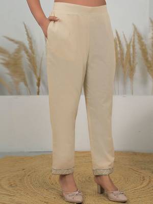 Women Floral Embroidered Regular Thread Work Kurta with Trousers & With Dupatta 4