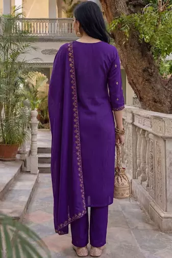 Women Ethnic Motifs Embroidered Regular Thread Work Kurta with Trousers & With Dupatta