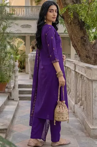 Women Ethnic Motifs Embroidered Regular Thread Work Kurta with Trousers & With Dupatta
