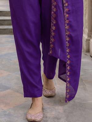 Women Ethnic Motifs Embroidered Regular Thread Work Kurta with Trousers & With Dupatta 7