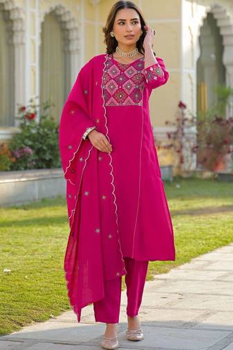 Women Ethnic Motifs Embroidered Regular Thread Work Kurta with Trousers & With Dupatta