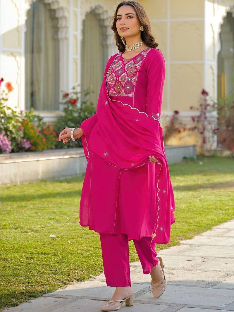 Women Ethnic Motifs Embroidered Regular Thread Work Kurta with Trousers & With Dupatta