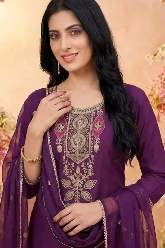 Women Ethnic Motifs Embroidered Regular Thread Work Kurta with Trousers & With Dupatta