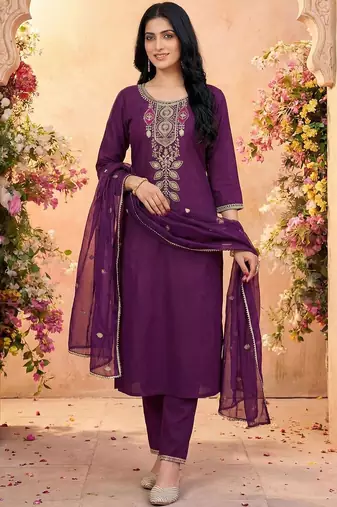Women Ethnic Motifs Embroidered Regular Thread Work Kurta with Trousers & With Dupatta
